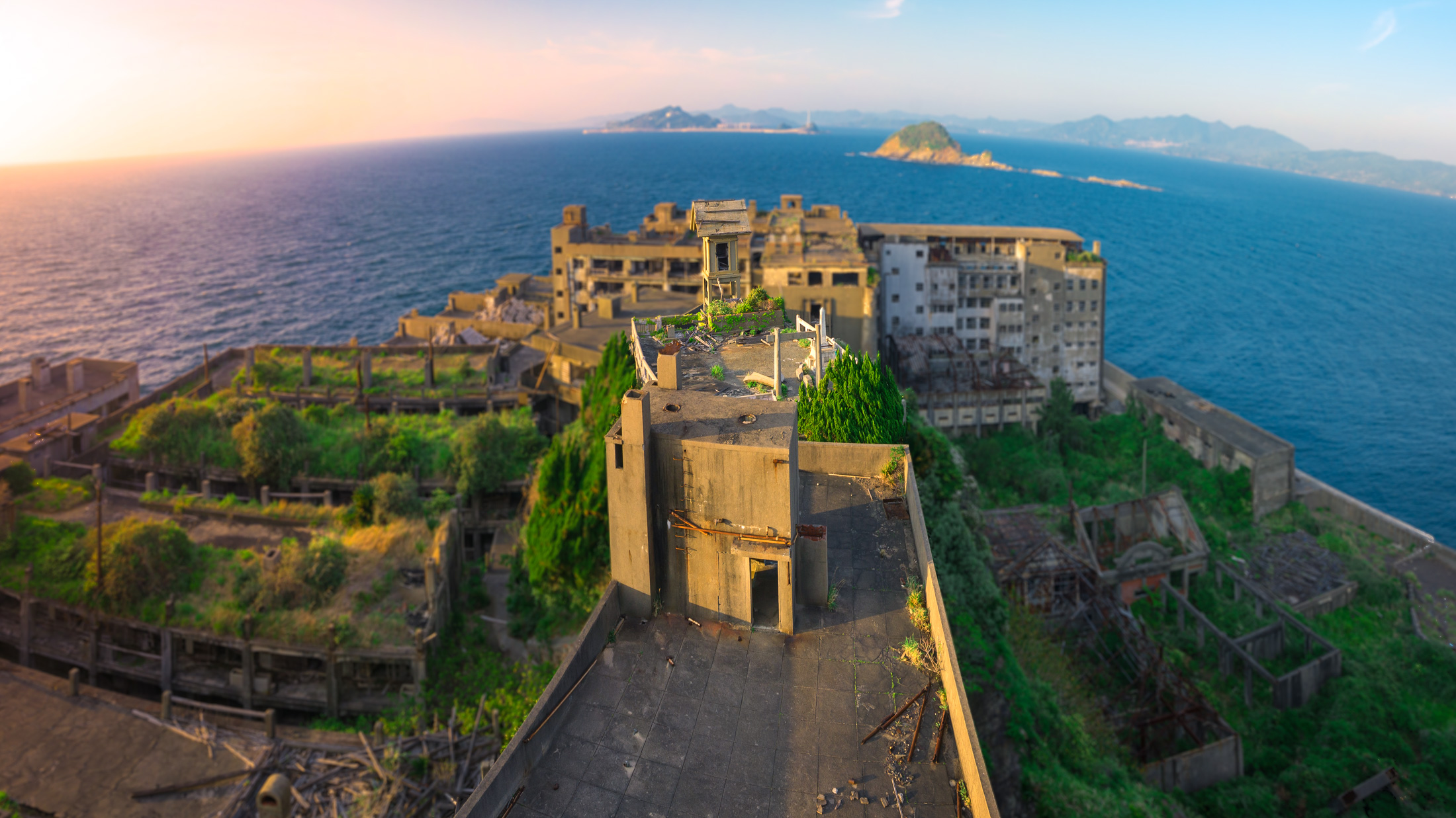 軍艦島　写真集　Gunkanjima  steidl社 廃墟写真集 軍艦島: 忘れられた島 | 浅谷 考耶 | 建築 | Kindle